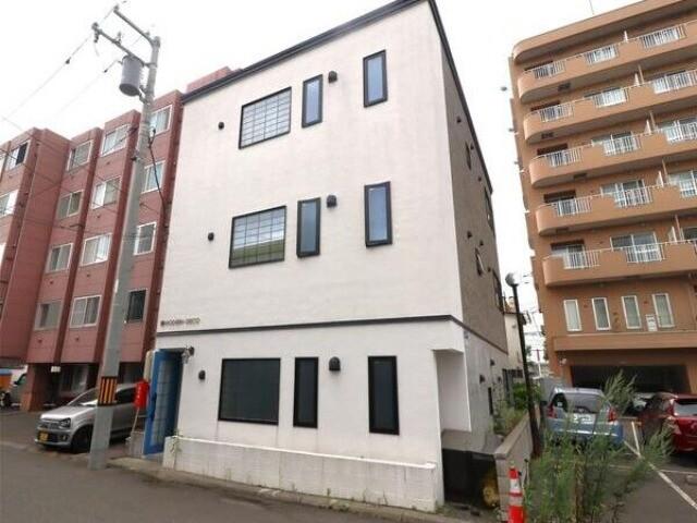 MODERN・DECO(1LDK/2階)