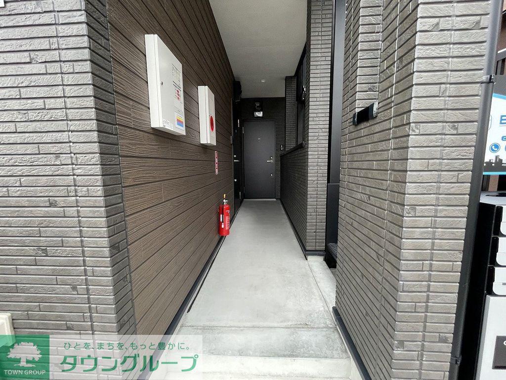 街角と休日のフェリーチェ
