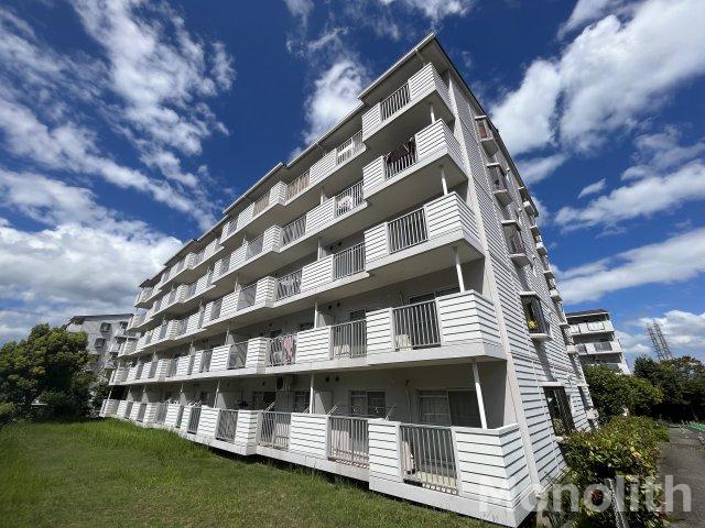 いぶき野3丁目8号棟