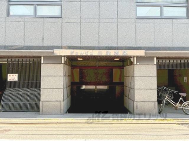 ヴェルビュ二条城東