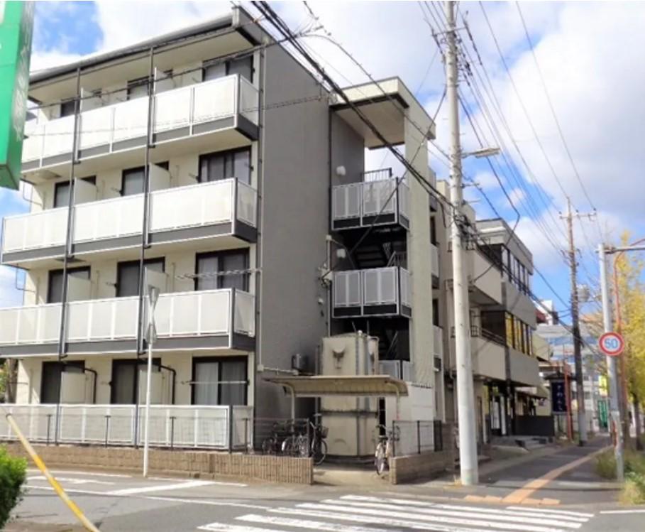 レオパレスタケシン