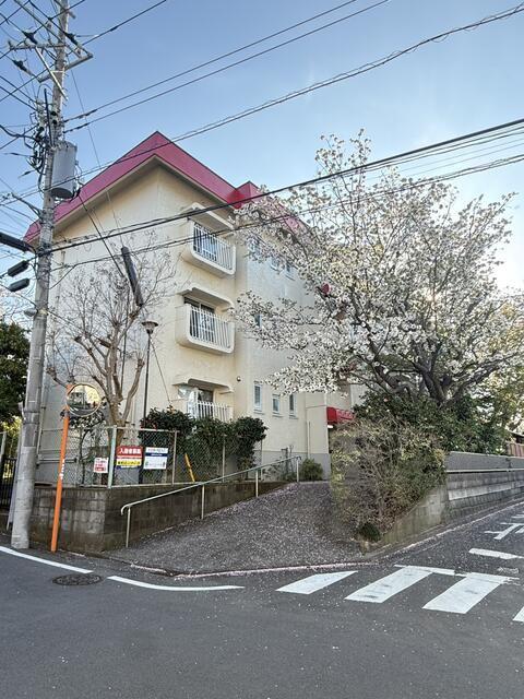 マンション赤関