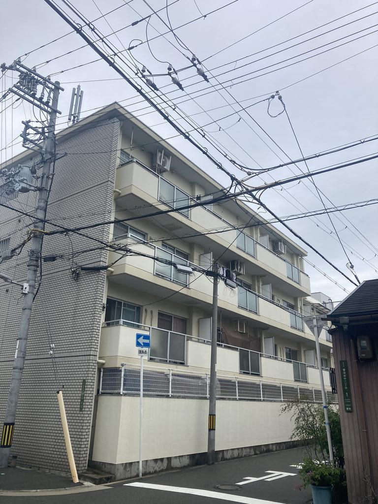 メゾンアーサー