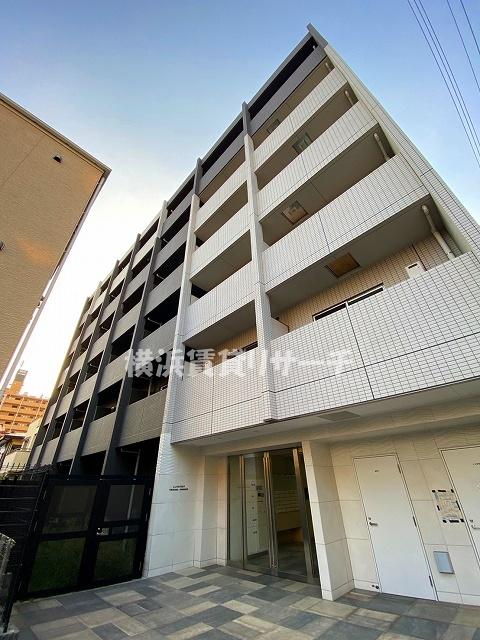 LUXEAER YOKOHAMA NAMAMUGI