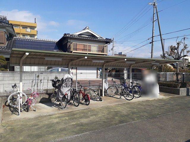 シュロスアリノ