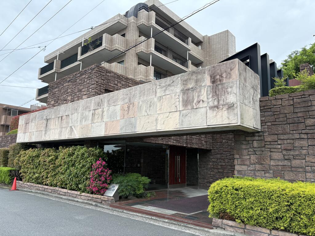 ヒルズ・アクレイム三ッ池公園