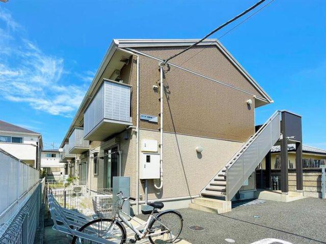 メゾーネ三郷中央