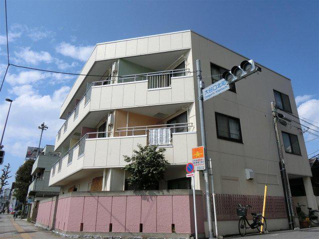 82番館