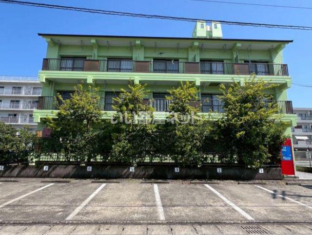 M APARTMENT