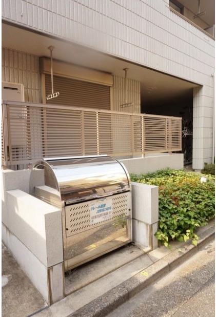 クレール西新宿
