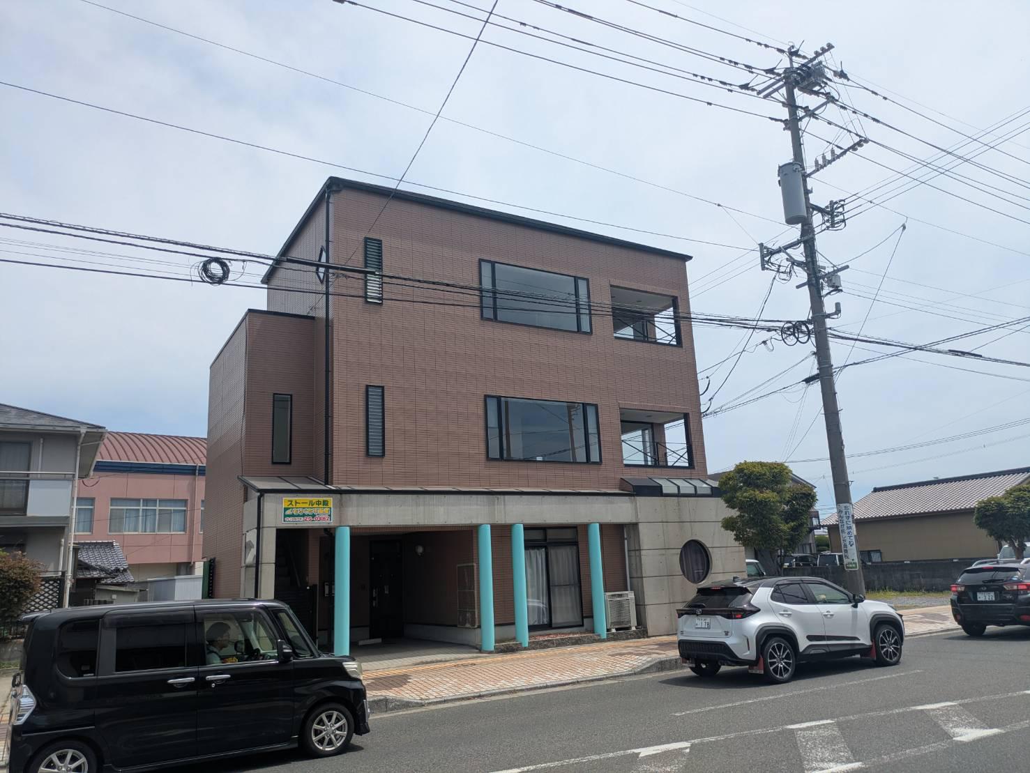 ストール中殿