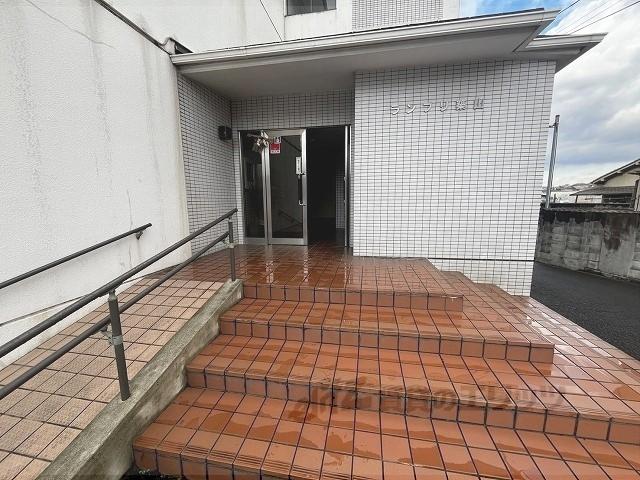 ランプリ築山