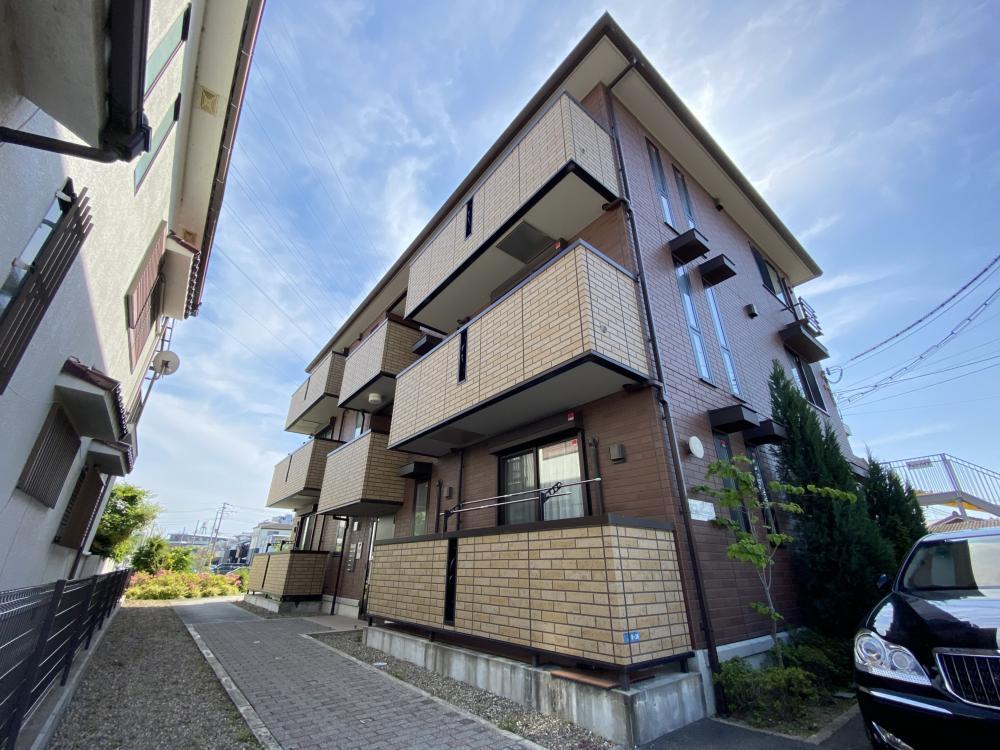 D-ROOM YOURS RESIDENCE