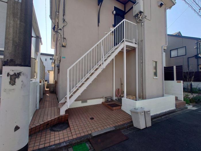 小田急線 喜多見駅 徒歩8分 2階建 築54年