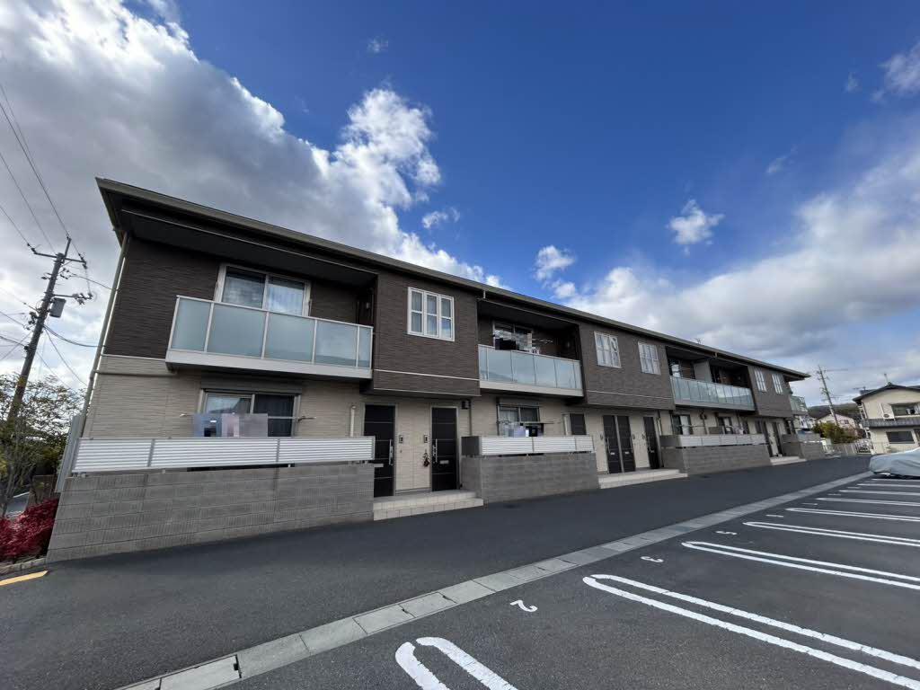シャーメゾン小山