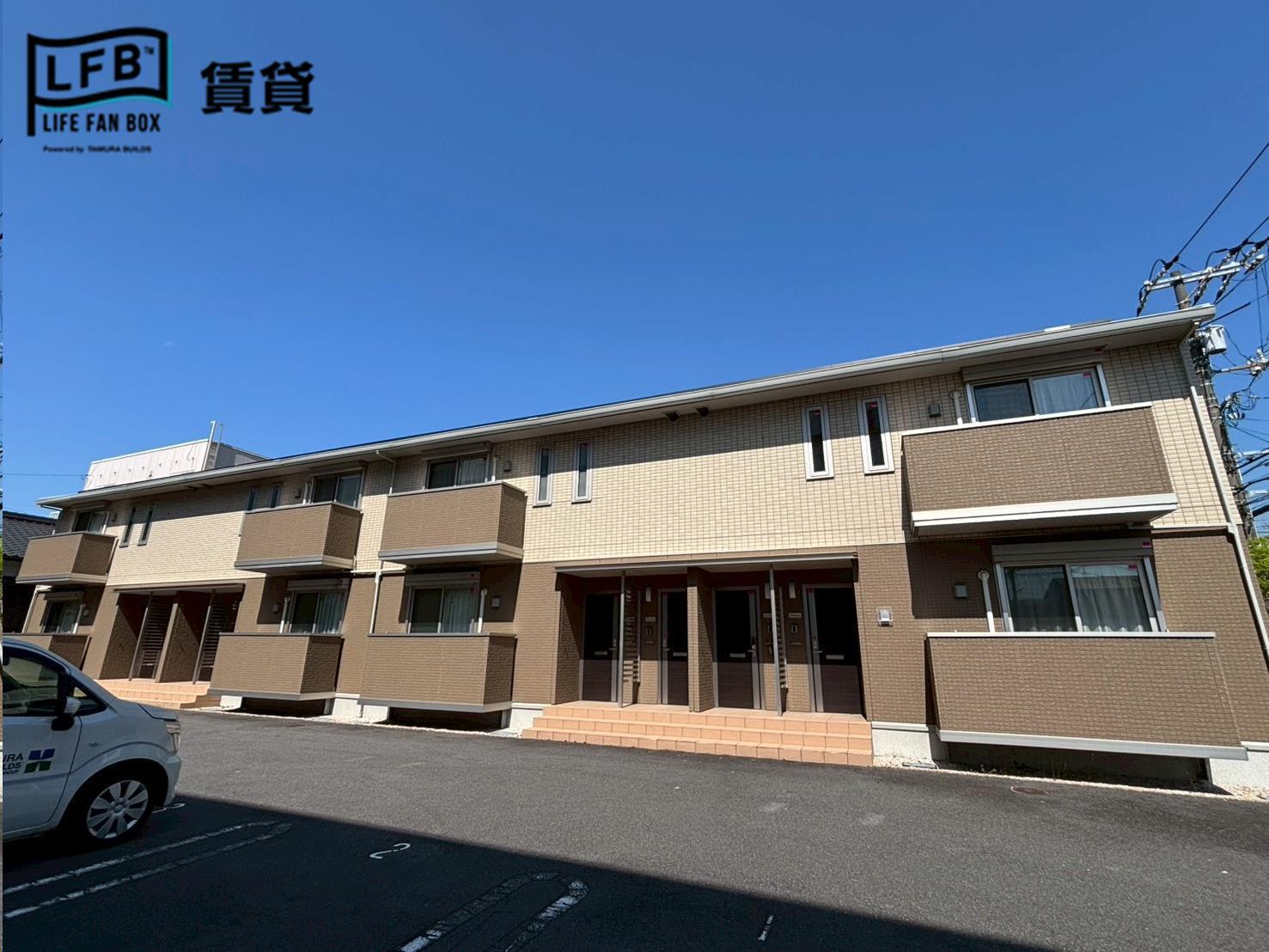 シャルマン岡田町