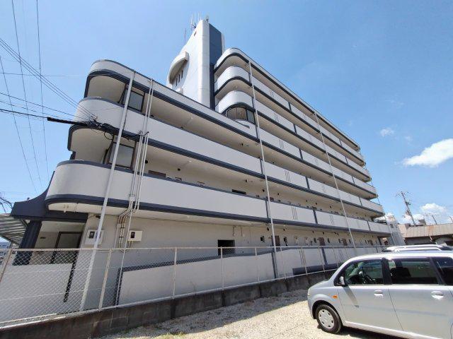 グランドファミリア高井田