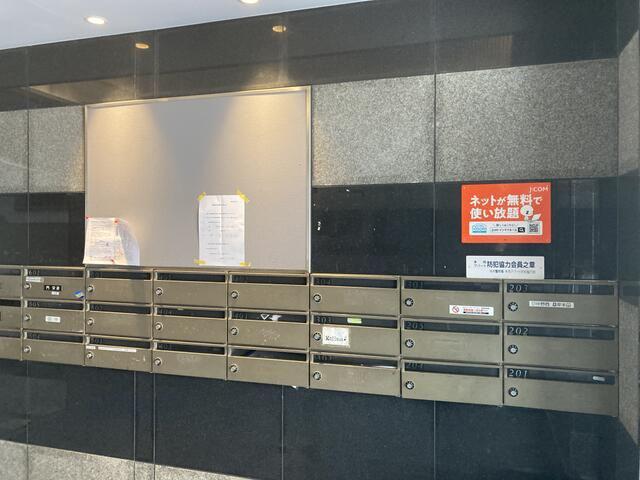 ファミーユKADO1ST