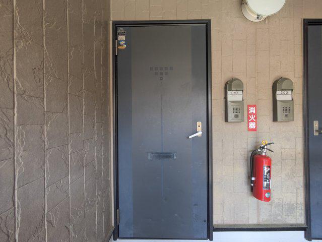 エステート六泉寺B棟