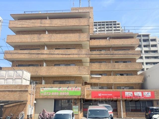エルベ楠葉コート
