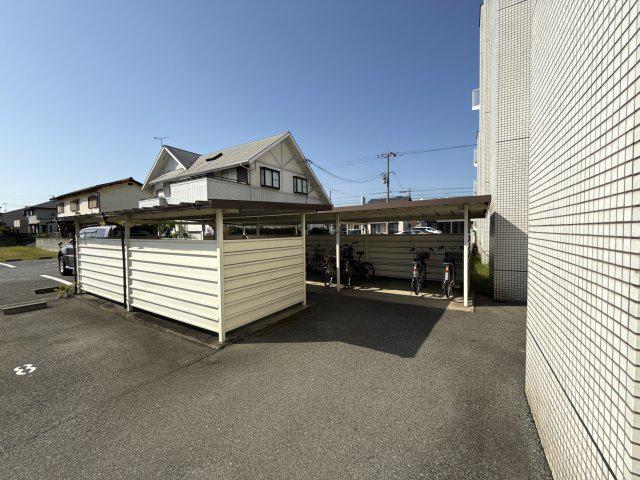 メゾン今在家