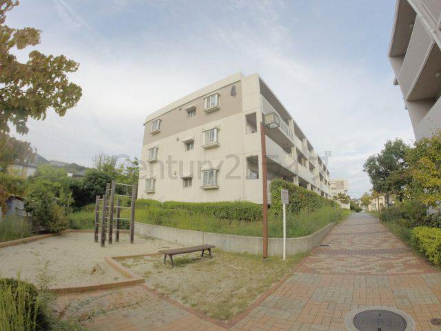 フレール宝塚御殿山 4号棟
