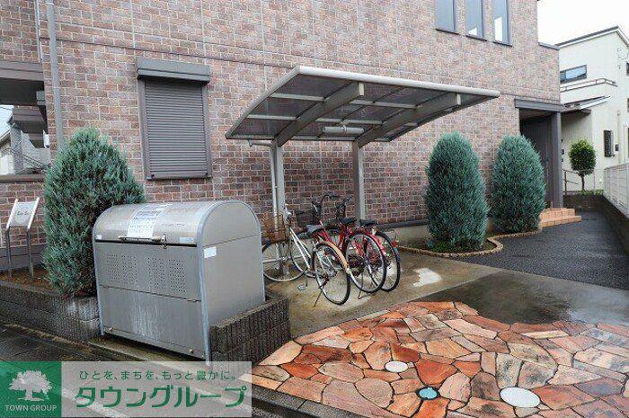 カリーナカーサ