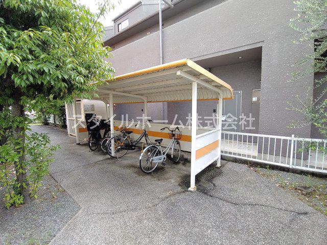 セジュール長谷川B棟
