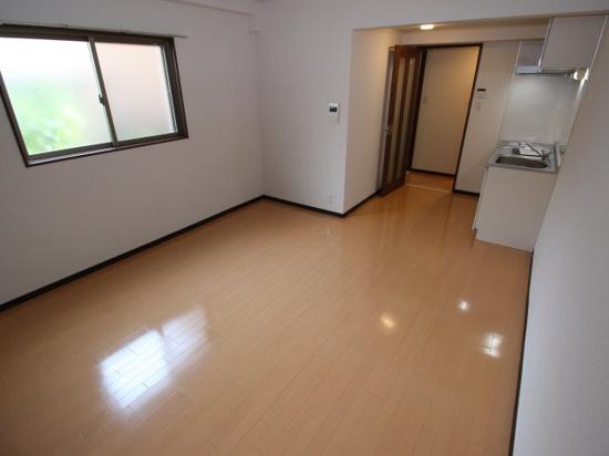 BRILIA COURT 丹波橋