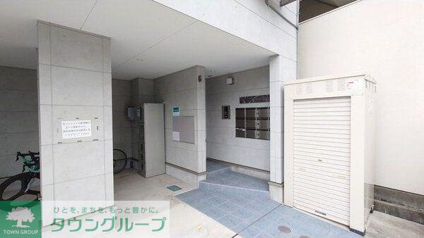 CERES岩塚駅前 B