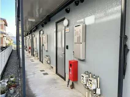 リヴェール麗峰(1K/1階)の外観写真