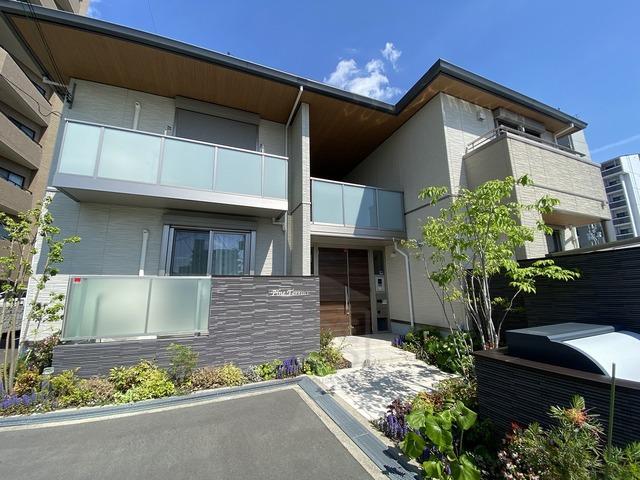 PINE TERRACE
