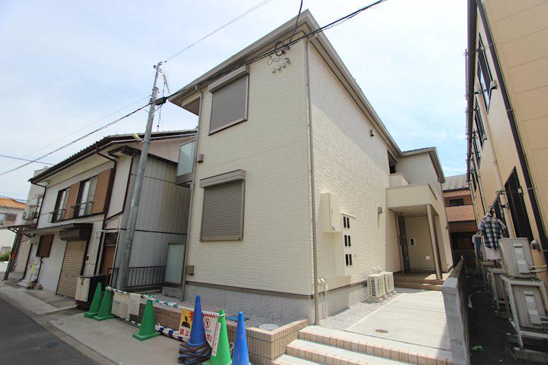 ＪＲ高崎線 吹上駅(埼玉) 徒歩3分  築9年(1LDK/2階)