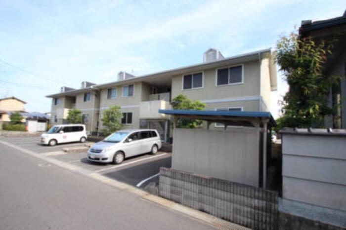 エトワール津島 A棟
