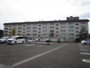 札幌西月寒団地6号棟