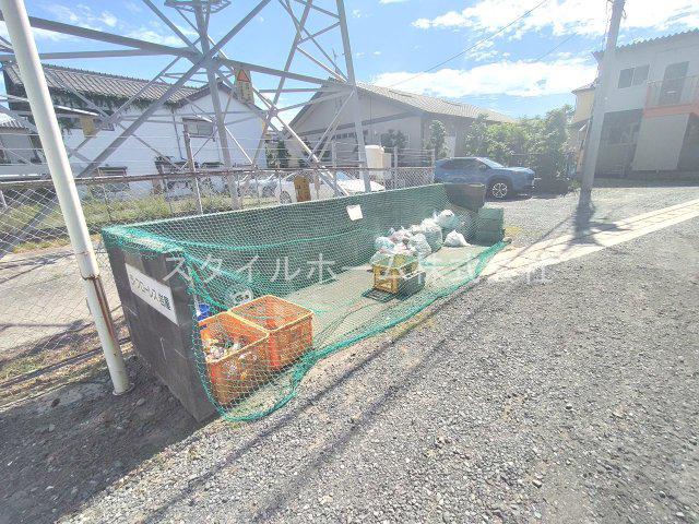 ラ・フローレンス岩屋