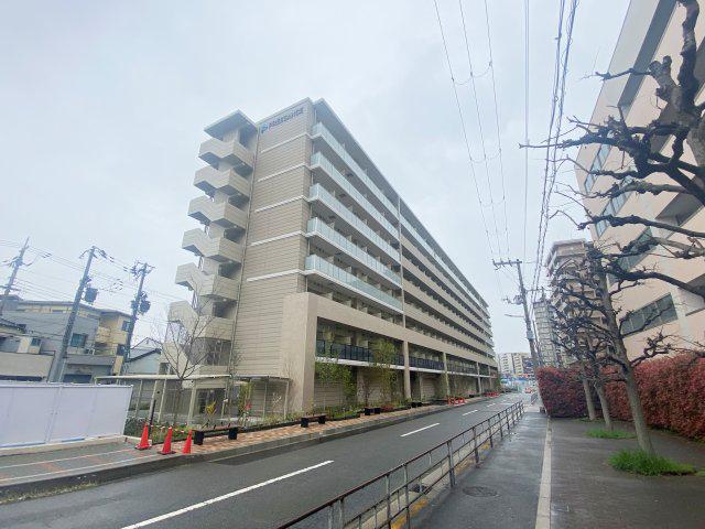 プレサンス京橋GREEN YARDアルミラ