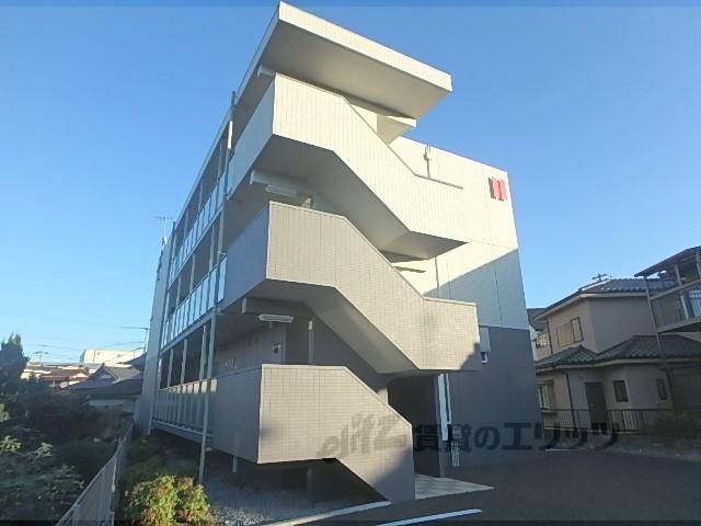 アスルーニ