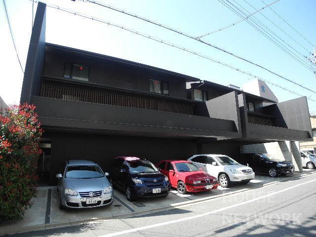 ブローニュ府庁前