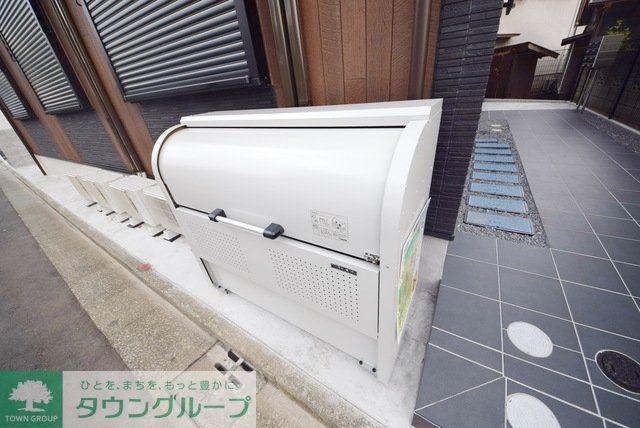 ルネコート高砂 B棟