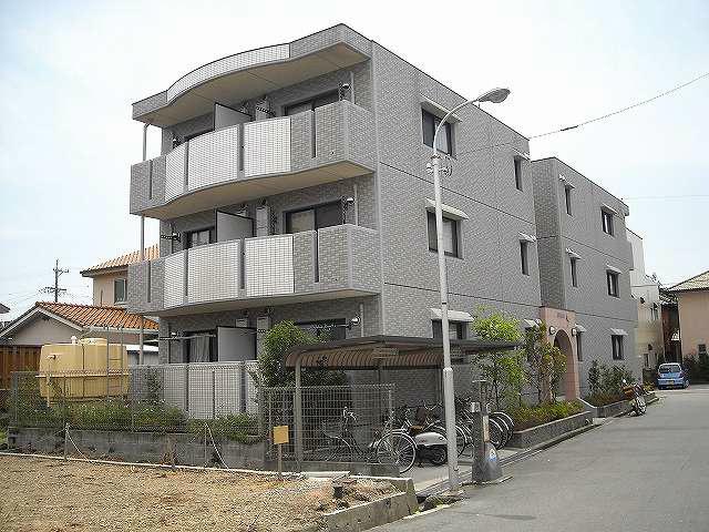 リリアーレ
