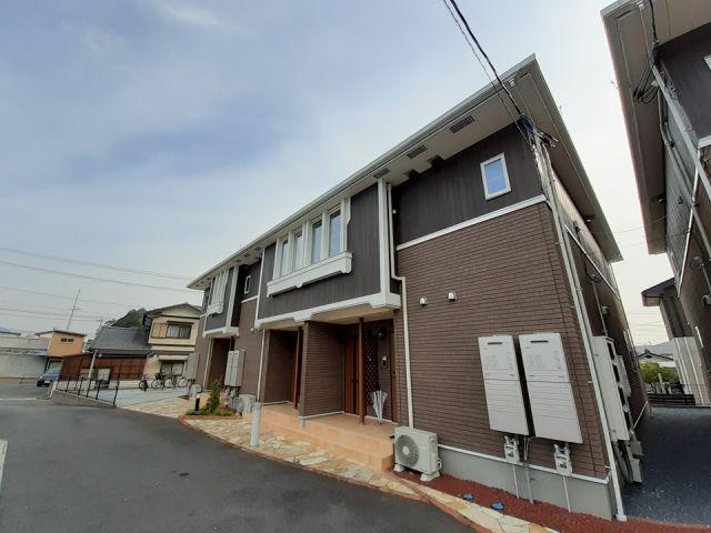 サン・ボヌール 泉町A