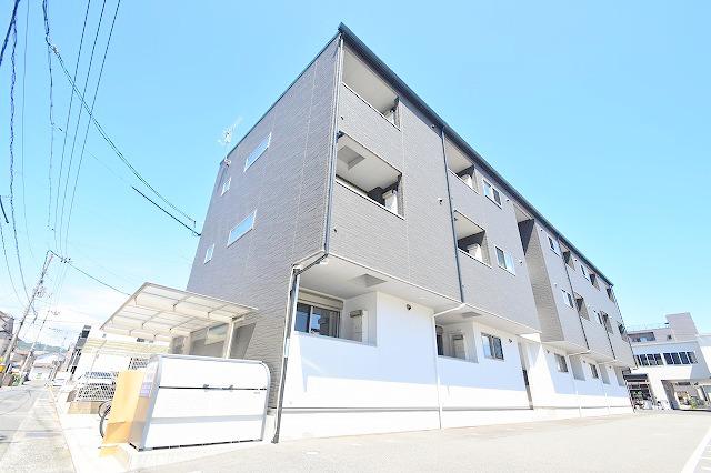 広島電鉄宮島線 東高須駅 徒歩10分 3階建 築5年
