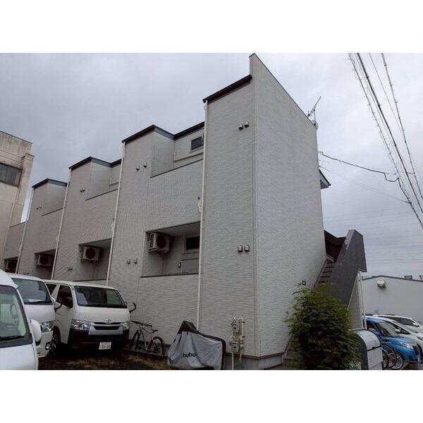 エミューロ