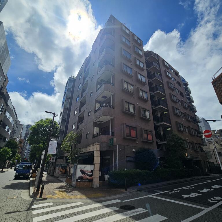 ウィン麻布十番ハラビル