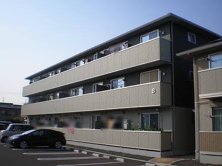 サンヒルズB