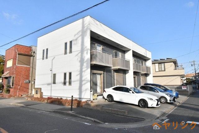 LUCENT HOUSE