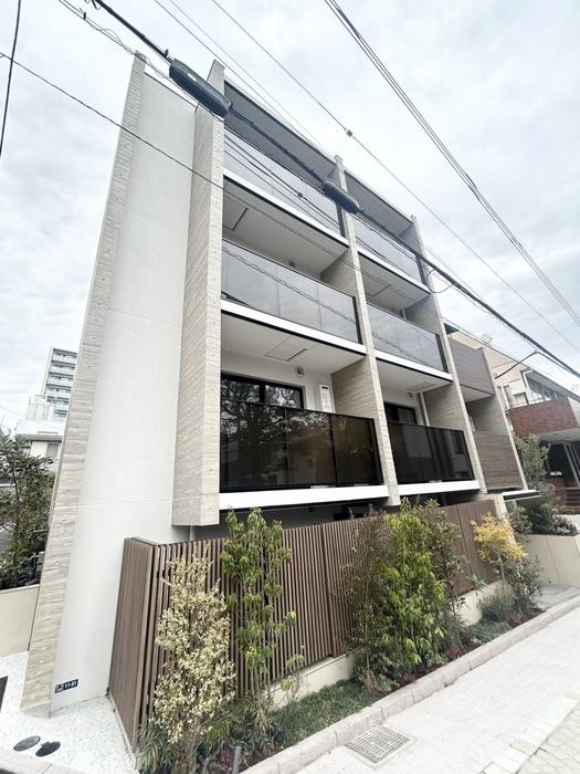 ORME COURT YOTSUYA