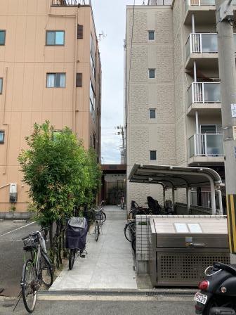 スリースター泉尾