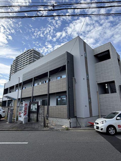 フィアスコート白鷺駅前